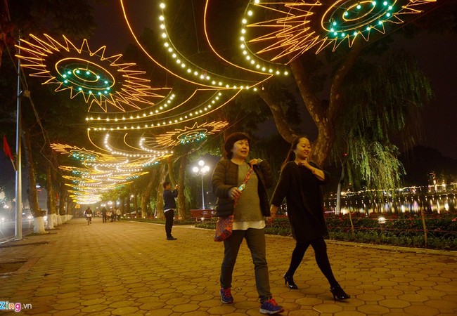 Hà Nội tìm doanh nghiệp tài trợ trang trí ánh sáng 6 tuyến phố Ảnh minh họa