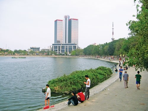 Chủ đầu tư Việt Hưng nói gì về đề xuất... lấp hồ Thành Công? Công ty cổ phần Đầu tư và Phát triển Đô thị Việt Hưng đề xuất lấp hồ Thành công.