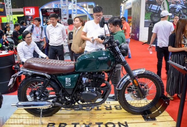 Sản xuất tại Trung Quốc, mô tô Brixton gán mác ‘xe Tây’ vào Việt Nam Các mẫu mô tô Brixton giới thiệu tại Việt Nam được nhập khẩu từ Trung Quốc