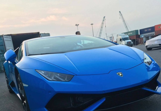 Siêu xe Lamborghini Huracan màu xanh Lemans về Việt Nam Lamborghini Huracan màu xanh Lemans về Việt Nam