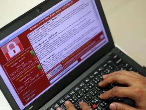 Làm sao để chống mã độc và virus lây nhiễm lên máy tính? Ảnh minh họa