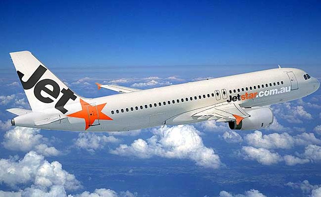 Jetstar Pacific yêu cầu hành khách không sử dụng sạc dự phòng điện thoại trên máy bay Từ ngày 23/5 khách hàng không được sử dụng pin sạc dự phòng trên chuyến bay của Jetstar Pacific.