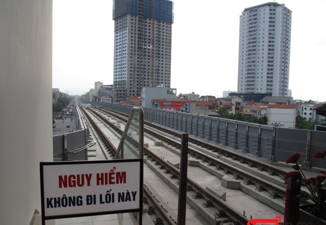 Ban quản lý đường sắt lên tiếng vụ ray tàu Cát Linh - Hà Đông bị rỉ sét BQL đường sắt giải thích về việc ray tàu tuyến đường sắt đô thị Cát Linh - Hà Đông bị gỉ sét. Ảnh - Bùi Phú