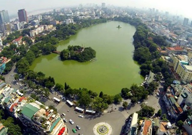 Hà Nội: Dự kiến cuối tháng 7 sẽ nạo vét Hồ Hoàn Kiếm Chất lượng Hồ Hoàn Kiếm đang bị ô nhiễm khá nghiêm trọng.