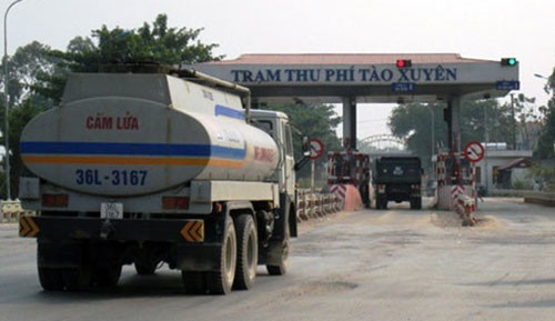 Tạm dừng thu giá dịch vụ Trạm BOT Tào Xuyên từ ngày 10/8 Trạm thu phí Tào Xuyên. (Ảnh: Lê Hoàng/VnExpress)