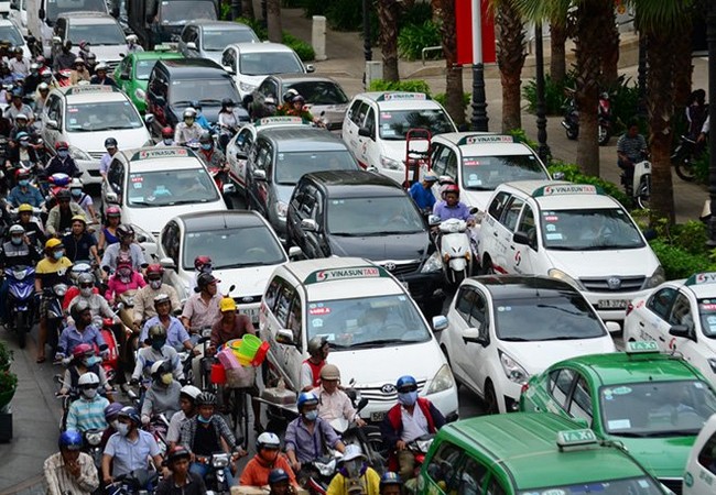 Hà Nội công bố hàng loạt tuyến phố cấm taxi Nhiều tuyến phố Hà Nội sẽ cấm taxi theo khung giờ. (Ảnh Vietnamnet).