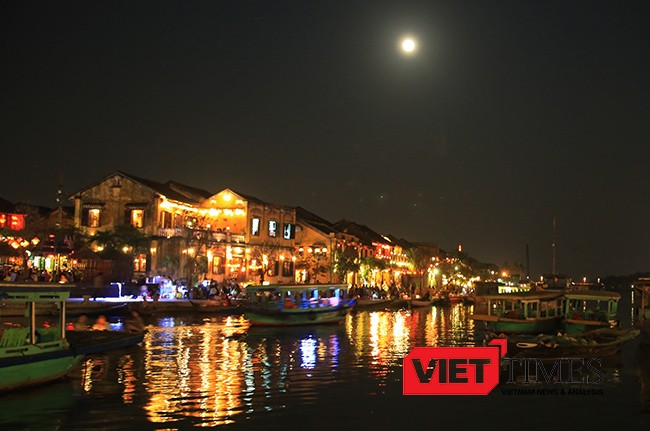 Hội An xây dựng hệ thống cấp điện pin mặt trời UBND TP Hội An và TP Wernigerode (Đức) chính thức khởi động Dự án “Xây dựng hệ thống cung cấp điện từ năng lượng mặt trời để vận hành hệ thống âm thanh và chiếu sáng tại khu phố cổ Hội An.”