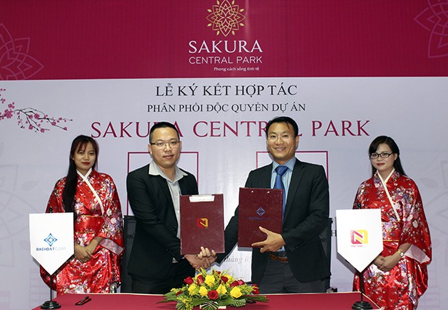 Khu đô thị Sakura Central Park (Đà Nẵng) đã tìm được nhà phân phối độc quyền Sáng 05/05, Bách Đạt Corp đã ký thỏa thuận cho Nhất Nam Land phân phối độc quyền sản phẩm dự án Khu đô thị Sakura Central Park.