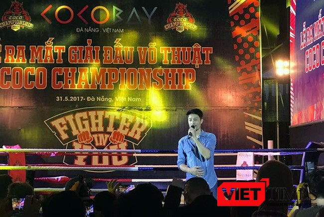 Johnny Trí Nguyễn đạo diễn giải đấu võ Coco Championship tại Đà Nẵng Tối 31/05, giải đấu võ tổng hợp lớn nhất Việt Nam mang tên Coco Championship do Johnny Trí Nguyễn đạo diễn đã chính thức khởi tranh tại Tổ hợp Du lịch & Giải trí Cocobay Đà Nẵng.