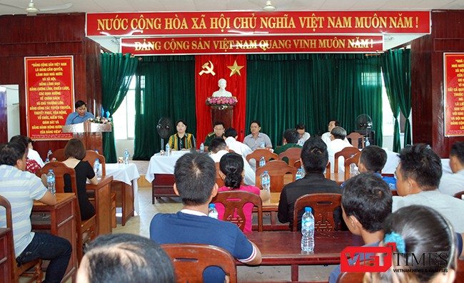 Đà Nẵng vận động ngư dân “nhường” bến cho Dự án bến du thuyền 5 sao Ngày 2/8, UBND quận Sơn Trà cùng Sở NN và PTNT Đà Nẵng, Bộ chỉ huy Bộ đội Biên phòng Đà Nẵng tổ chức cuộc đối thoại với các ngư dân đang neo đậu thuyền tại khu vực Dự án Bến Du thuyền Marina complex Da Nang