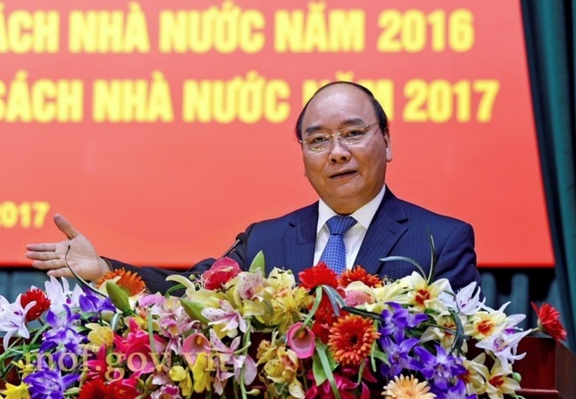 Thủ tướng cảnh báo vấn đề nợ công tăng nhanh Thủ tướng phát biểu tại Hội nghị tổng kết công tác tài chính-NSNN năm 2016, triển khai nhiệm vụ tài chính-NSNN năm 2017