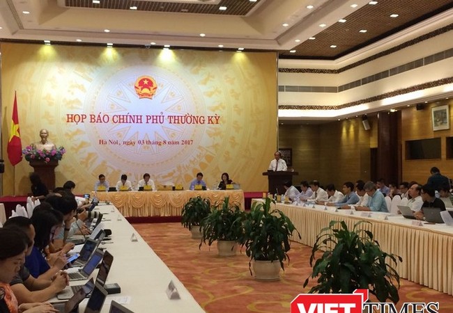 Bộ Nội vụ nói gì về hồ sơ gốc bổ nhiệm Trịnh Xuân Thanh bị thất lạc? Họp báo Chính phủ thường kỳ tháng 7/2017 - Ảnh: Quang Vững