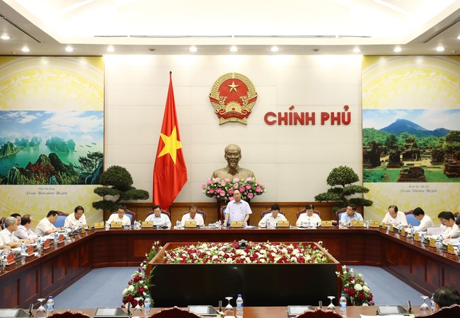 6 tháng cuối năm phải đạt mức tăng trưởng 7,42% Ảnh: Thống Nhất/TTXVN