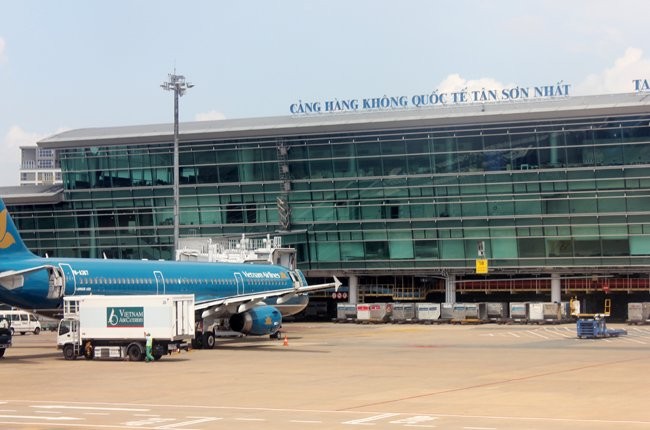 Lập tức nâng cấp sân bay Tân Sơn Nhất, hoàn thành vào năm 2018 Cảng hàng không Quốc tế Tân Sơn Nhất