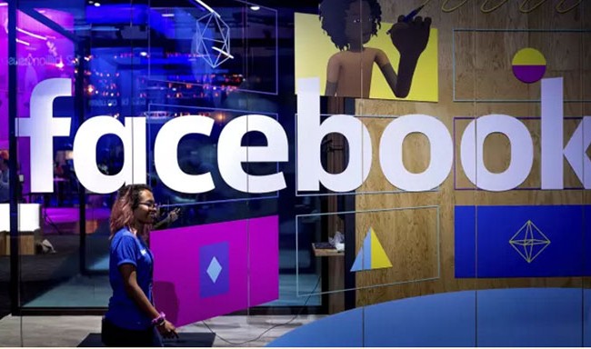 EU nhắm vào đế chế của Google, Facebook và Apple Facebook ngày càng trở nên quan trọng trong xã hội