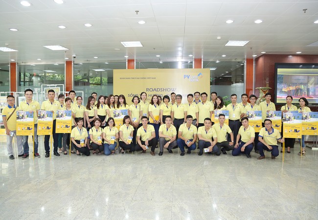 Sôi động roadshow “Sống tận hưởng – Thoả đam mê” với PVcomBank "Sống tận hưởng – Thoả đam mê” với PVcomBank
