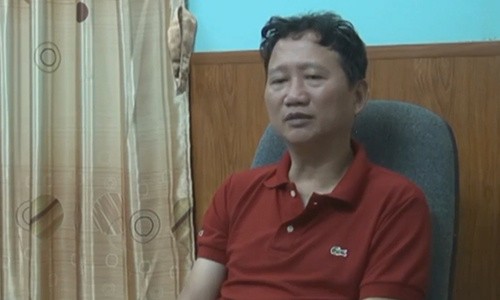 Trịnh Xuân Thanh: “Tôi đã về Việt Nam đầu thú“ Trịnh Xuân Thanh xuất hiện trong chương trình thời sự 19h của VTV ngày 3/8 Nguồn: VTV.