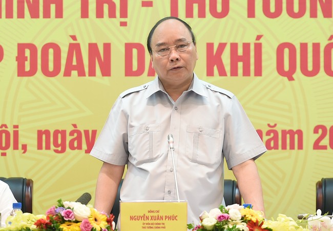 Hoạt động khả quan, PVN tự tin nộp ngân sách 90.000 tỷ Thủ tướng Nguyễn Xuân Phúc làm việc với Tập đoàn Dầu khí Việt Nam.