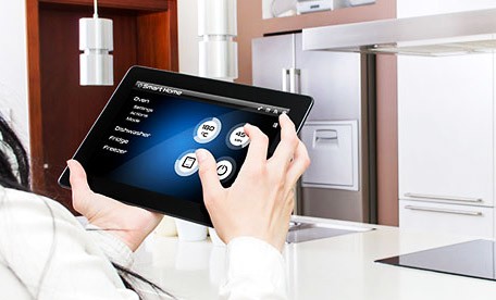 4 sản phẩm công nghệ bạn nên sở hữu trong năm 2017 Các thiết bị thông minh ngày càng đóng vai trò quan trọng trong cuộc sống con người