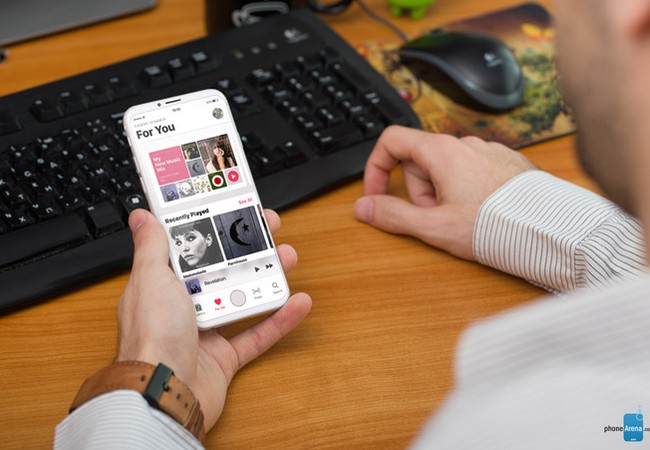 iPhone 8 có thể ra mắt ngay trong tháng 6 Sẽ là một bất ngờ với giới công nghệ nếu iPhone 8 được giới thiệu vào tháng 6