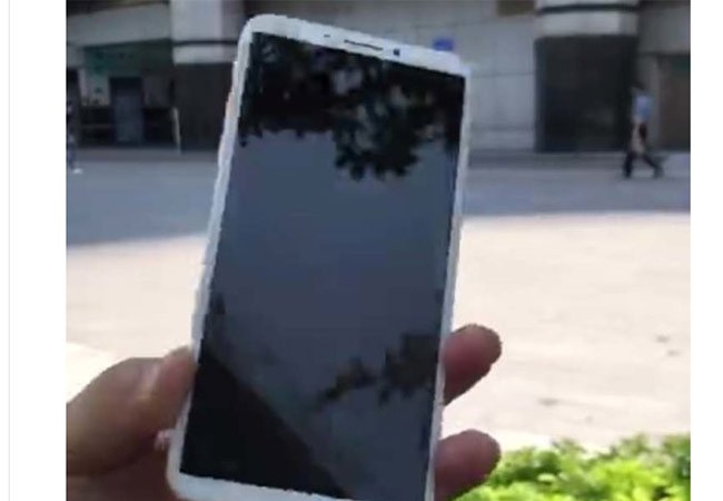 Xuất hiện video iPhone 8 không rõ thật hay giả Đây là iPhone 8 giả?
