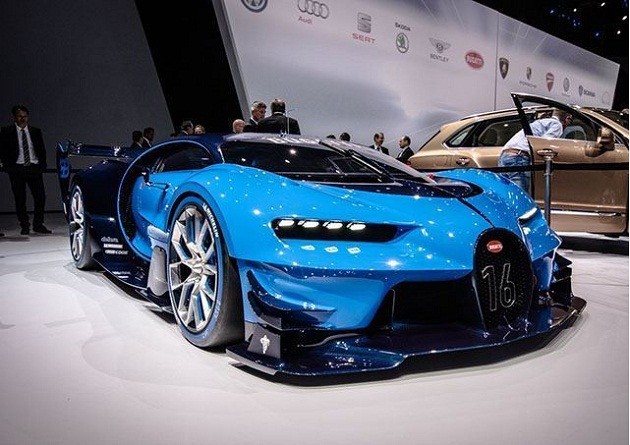 Video: Ngắm siêu xe Bugatti Siêu xe Bugatti có khả năng tự biến đổi thành nhiều màu khác nhau.