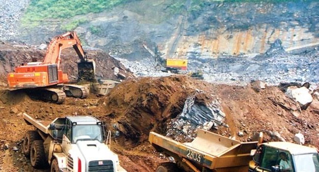 Khai thác khoáng sản sẽ phải nộp phí Bảo vệ môi trường Ảnh minh họa