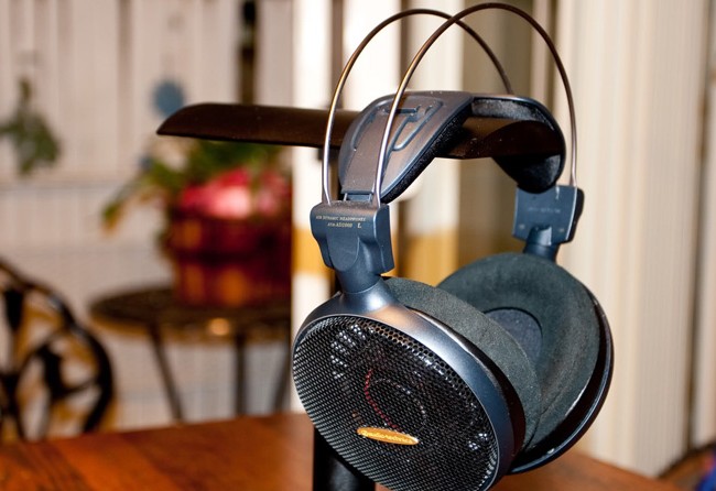 4 mẫu tai nghe tuyệt đỉnh cho fan của nhạc trữ tình Tai nghe Audio Technica ATH-AD2000