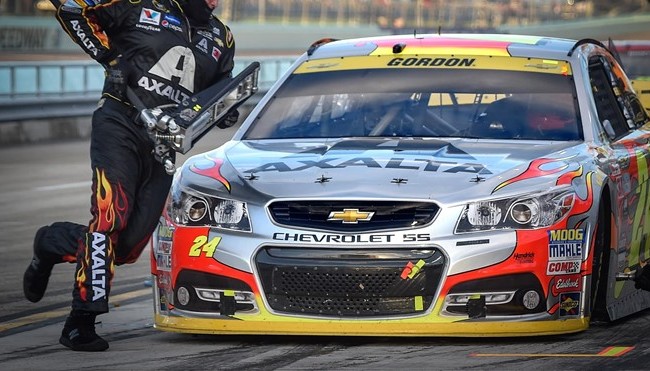 10 kỷ lục ấn tượng nhất trong làng đua xe thế giới Thi đấu NASCAR nhiều nhất là Jeff Gordon (797 lần) cho đội Hendrick Motorsports từ 15/11/1992 tới 22/11/2015.