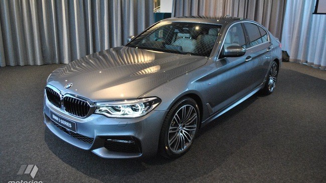 Cận cảnh BMW 5-Series 2017 “bằng xương, bằng thịt” BMW 5-Series 2017