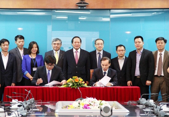 PTIT và Cao đẳng CNTT Hữu nghị Việt-Hàn “bắt tay” thúc đẩy nghiên cứu khoa học Lễ ký kết Biên bản ghi nhớ hợp tác giữa Học viện Công nghệ Bưu chính Viễn thông và Trường Cao đẳng Công nghệ thông tin Hữu nghị Việt - Hàn.