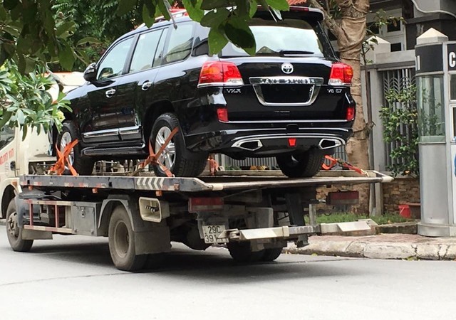 Từ vụ Lexus Trịnh Xuân Thanh đến việc “tự nguyện” tặng xe tiền tỷ cho Ninh Bình… Ảnh minh họa. (Nguồn: Internet)