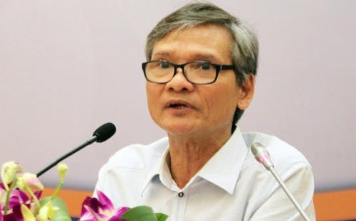 Hai từ “gói gọn” tái cơ cấu ngân hàng 5 năm tới Phó chủ tịch Uỷ ban Giám sát tài chính Quốc gia Trương Văn Phước trình bày tham luận tại diễn đàn.