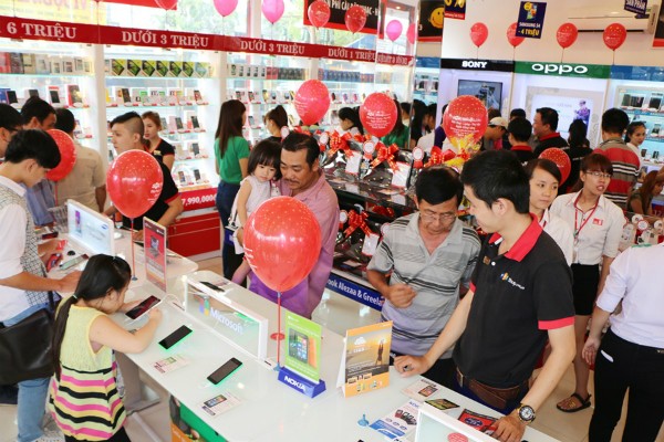 FPT đã chuyển nhượng 30% cổ phần FPT Retail – chủ quản của FPT Shop FPT đã chuyển nhượng 30% vốn FPT Retail – chủ quản của FPT Shop. (Ảnh: FPT)