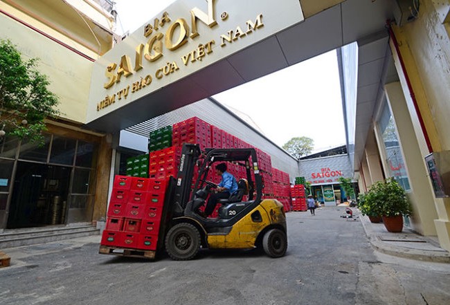 Ai là người đại diện quản lý vốn Sabeco tại Sabeco Hanoi? Tính đến 30/06/2017, Sabeco đang nắm giữ 52% vốn điều lệ Sabeco Hanoi, tương ứng với 93,8 tỷ đồng. (Ảnh: Tuổi trẻ)
