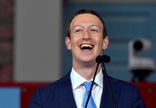 CEO Facebook vừa thu về khoản tiền cao kỷ lục Chỉ mới 33 tuổi, Zuckerberg hiện đã sở hữu số tài sản trị giá 66,7 tỷ USD