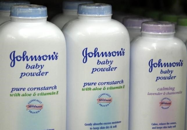 Johnson & Johnson bồi thường 72 triệu USD vì phấn rôm gây ung thư Johnson & Johnson bồi thường 72 triệu USD vì phấn rôm gây ung thư