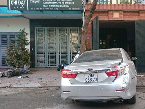 Hà Nội: Khủng khiếp xe Camry phóng như phim hành động, đâm chết 3 người Hà Nội: Khủng khiếp xe Camry phóng như phim hành động, đâm chết 3 người