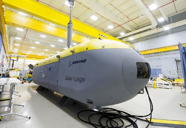 Khám phá tàu ngầm không người lái sắp ra mắt của Boeing Tàu ngầm không người lái Echo Voyager có thể hoạt động liên tục 6 tháng dưới biển.