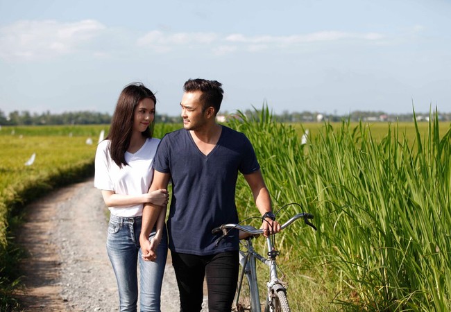 Ngọc Trinh: “Đứa con gái mê tiền như em rất dễ bị cám dỗ“ Ngọc Trinh: “Đứa con gái mê tiền như em rất dễ bị cám dỗ“