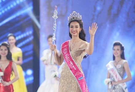 Thường thuật: Đỗ Mỹ Linh đăng quang Hoa hậu Việt Nam 2016 Tân Hoa hậu Việt Nam 2016 Đỗ Mỹ Linh hiện đang là sinh viên ĐH Ngoại thương Hà Nội.