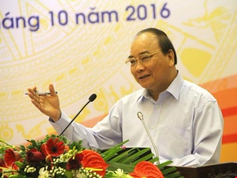 Thủ tướng: Thủ tướng Nguyễn Xuân Phúc chính thức phát động chương trình: "Cả nước chung tay vì người nghèo-không để ai bị bỏ lại phía sau".
