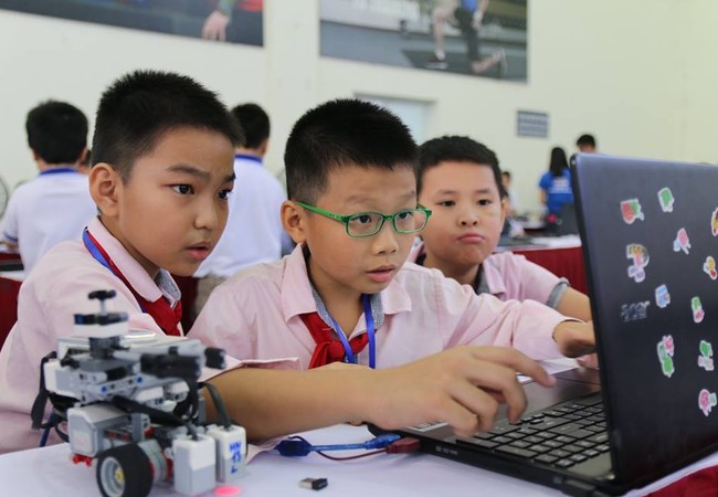 Chỉ 21% phụ huynh kiểm soát con lướt web Ảnh minh hoạ.