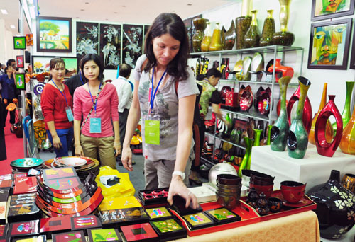 Gần nửa khách đặt tour tìm kiếm thông tin chuyến đi bằng smartphone Việc nắm bắt được xu hướng Digital Marketing ngành du lịch là một lợi thế (ảnh minh hoạ)