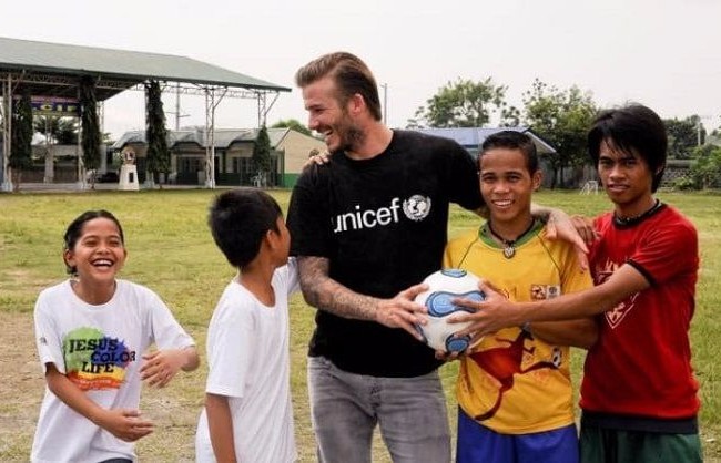 David Beckham bị hacker tống tiền 1 triệu Bảng Anh Beckham đã quyết định từ chối đề nghị này của kẻ tống tiền vào báo cho cảnh sát.