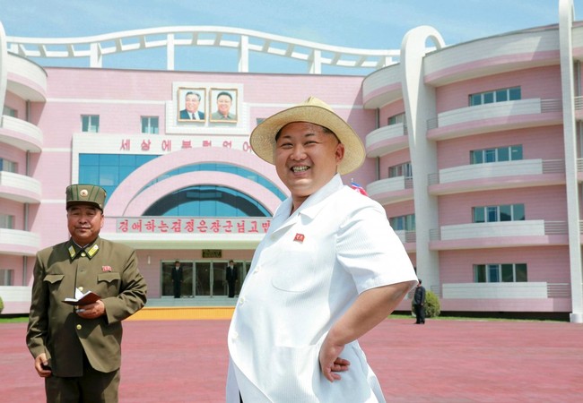 Choáng ngợp trước những công trình hoành tráng của Triều Tiên Nhà lãnh đạo Triều Tiên Kim Jong Un.