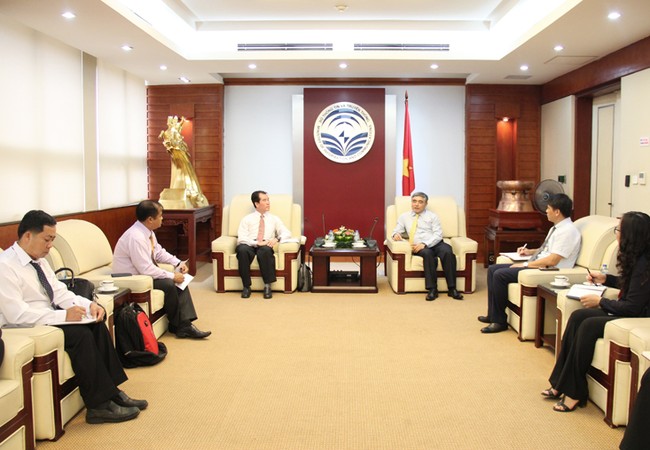 Việt Nam góp phần quan trọng nâng cao chất lượng bưu chính chuyển phát của Lào Toàn cảnh buổi tiếp