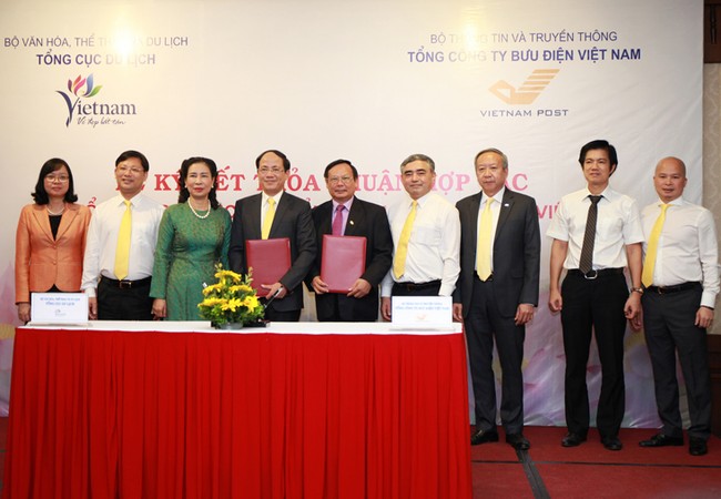 Bưu điện quảng bá hình ảnh du lịch Việt Nam trong nước và quốc tế Lễ ký thỏa thuận hợp tác giữa Tổng công ty BĐVN và Tổng cục Du lịch.