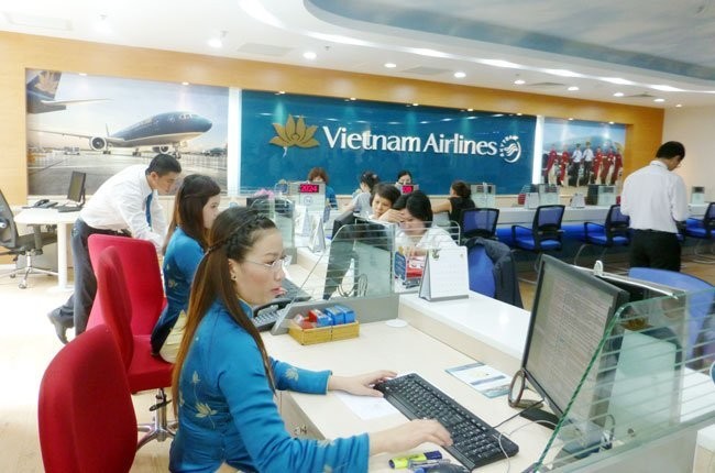 VNA khẳng định giá vé máy bay không vượt trần VNA cho biết phụ thu dịch vụ bán vé máy bay do đại lý và hành khách tự thoả thuận nhưng không vượt quá mức giá trần theo quy định