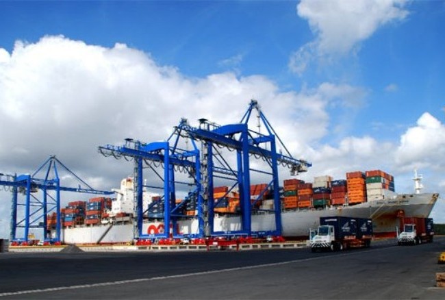 Tiếp tục thí điểm bình ổn giá dịch vụ xếp dỡ container tại cảng Cái Mép-Thị Vải Tiếp tục thí điểm bình ổn giá dịch vụ xếp dỡ container tại cảng Cái Mép-Thị Vải